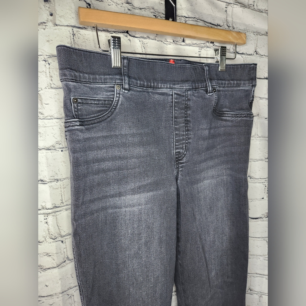 Spanx Faded Black Pull On‎ Cropped Pants Size XL - Picture 2 of 6